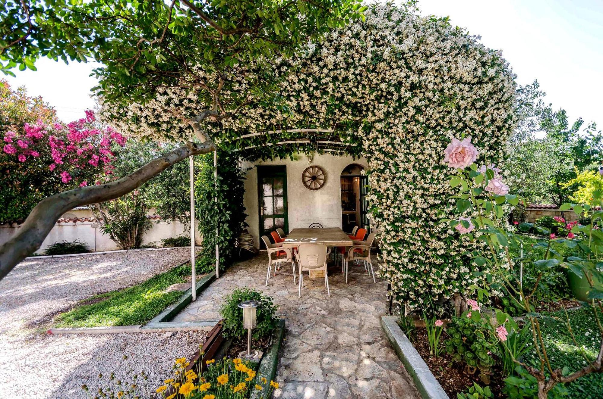Apartments Zanze Vodice Exterior photo